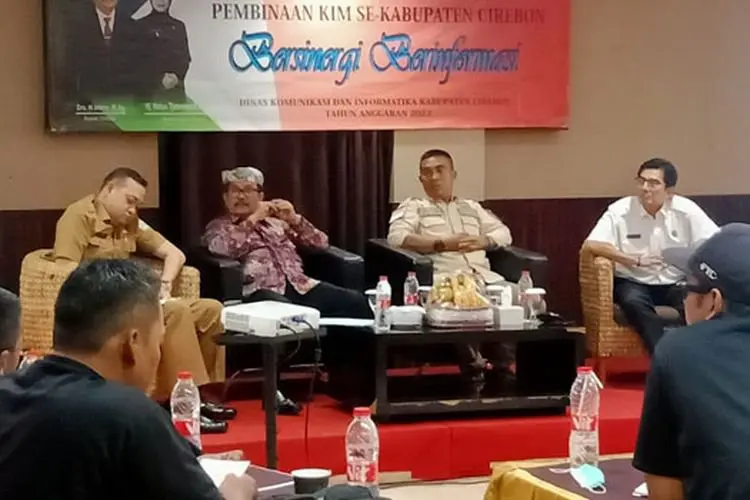 Bupati Cirebon Minta Kelompok Informasi Masyarakat Terus Bersinergi