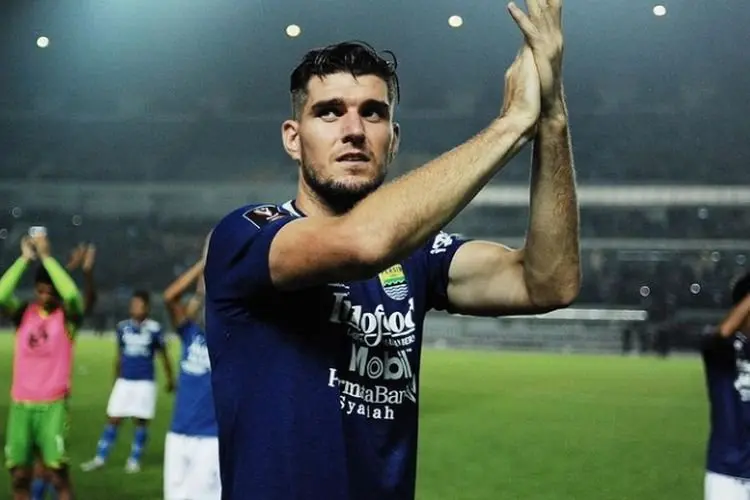 Waduh! Persib Krisis Bek Tengah, Victor Igbonefo dan Nick Kuipers Cidera