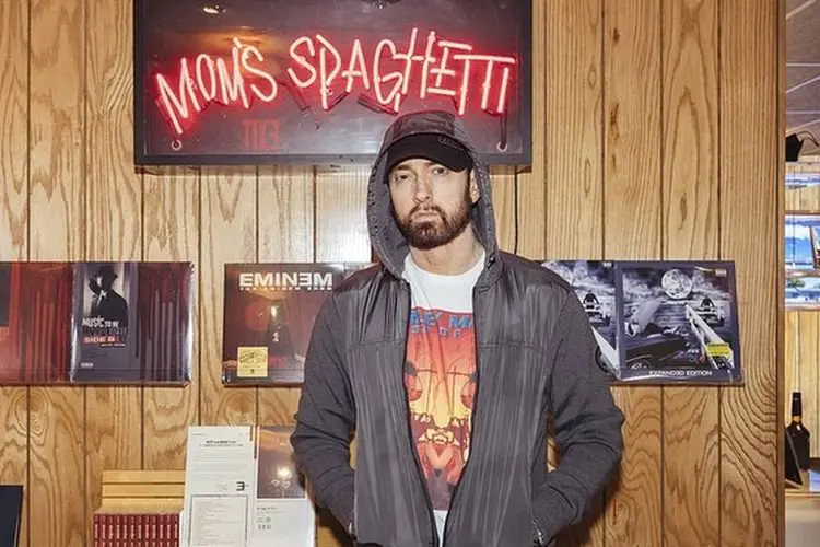 Lirik Laguââ The King and I â Eminem feat. CeeLo Green