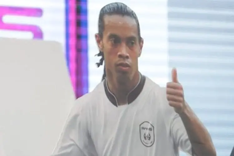 Ronaldinho Bakal Ikut Laga Trofeo Rans Nusantara FC, Arema FC, dan Persik Kediri