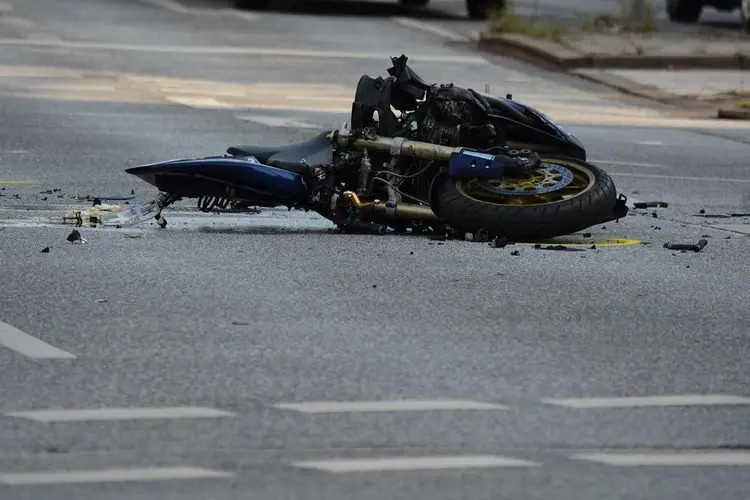 Pemotor di Bogor Tewas Usai Gagal Salip Mobil Bak Pikap