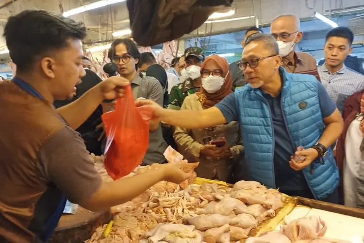 Zulkifli Hasan : Jika Ada Agen Nakal Segera Laporkan!