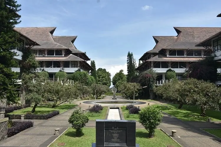 1.716 Calon Mahasiswa ITB Diterima Jalur SBMPTN 2022 Termasuk Penyandang Disabilitas dan Lulusan Paket C