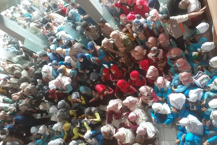 Ratusan Nakes Garut Minta Perhatian Pemerintah