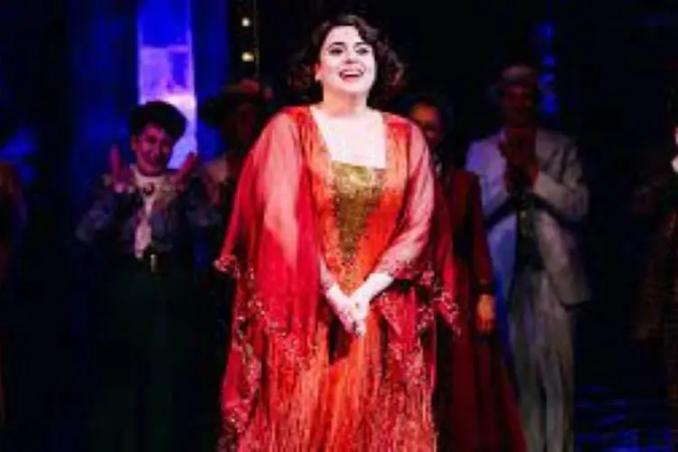 Deretan Film Dibintangi Beanie Feldstein Ini Bikin Namanya Jauh dari Berita Buruk