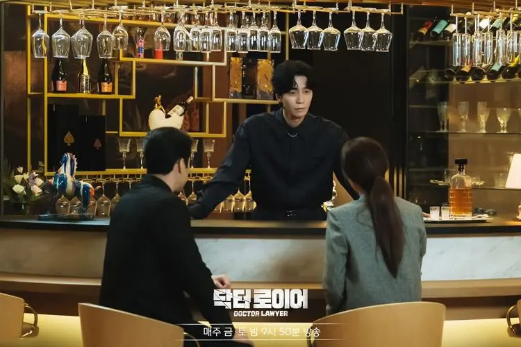 Spoiler Doctor Lawyer Episode 7: Hubungan Ketiga Sosok Ini Masih Jadi Misteri, Kawan atau Lawan?