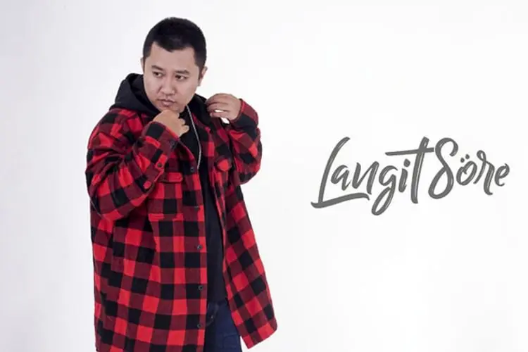 Lirik Laguââ âJanji Di Malam Itu â Langit Sore