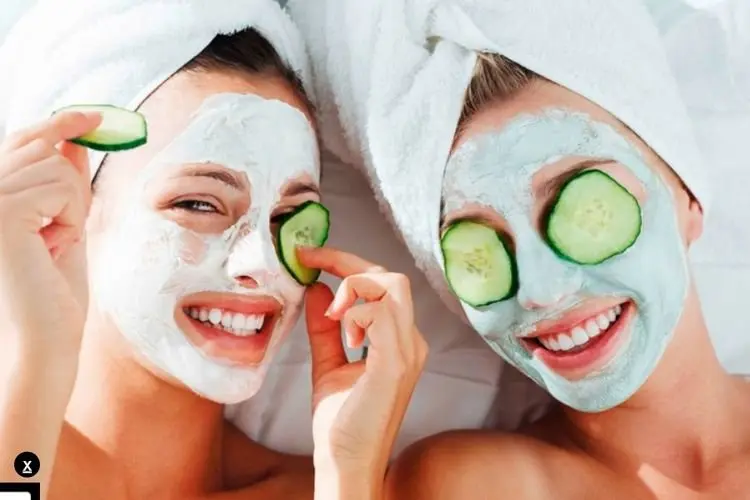 3 Rekomendasi BahanÂ AlamiÂ Ini Bisa Bikin Kulit Glowing Maksimal, Gak PerluÂ SkinÂ CareÂ Lagi!