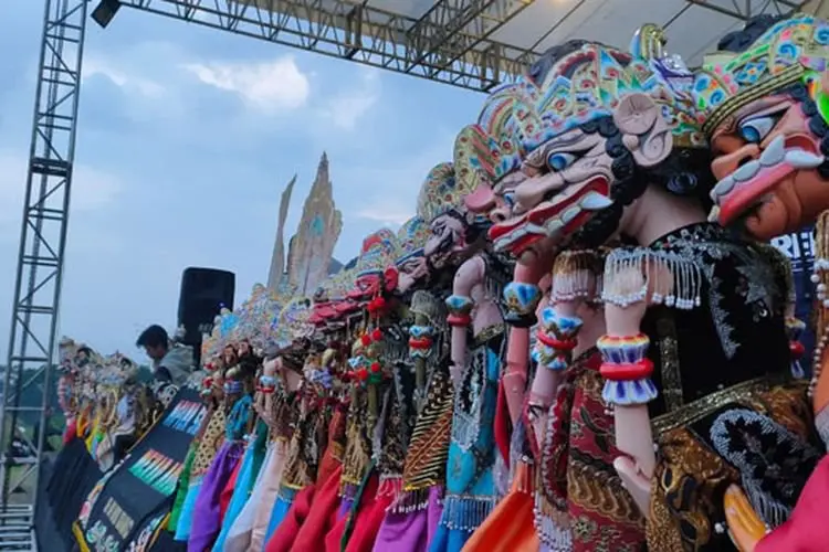 Parade 5 Dalang Remaja di HUT ke 15 KBB Minim Penonton, Kadisparbud Sebut Jadi Tantangan