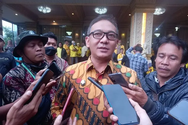 Samisade Lanjut, Plt Bupati Bogor Iwan Setiawan Boleh Merevisi Perbup, Asal...