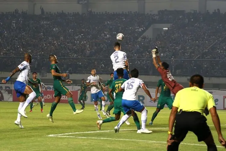 Inilah Daftar Sanksi untuk Persib Usai 'Tragedi' di Laga Kontra Persebaya