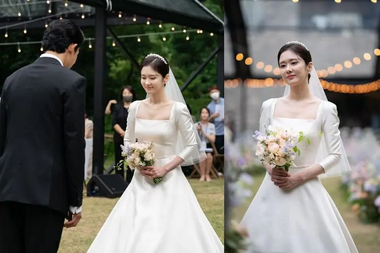 Resmi Menikah dengan Non-selebriti, Agensi Bagikan Foto Pernikahan Jang Nara