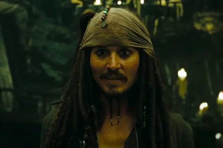 Disney Ingin Johnny Depp kembali Jadi Jack Sparrow, Siapkan Rp4 Triliun