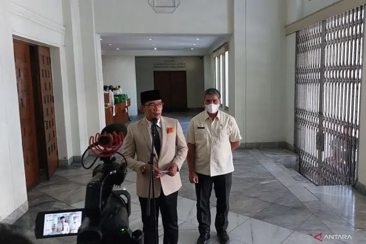 Soal Kasus Holywings, Ini Pesan Ridwan Kamil untuk Bima Arya dan Yana Mulyana