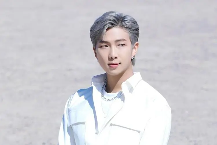Bocorkan Rencana untuk Membuka Pameran Seni Publiknya Sendiri, RM BTS:Ini Pertama Kalinya, Tapi Saya Serius