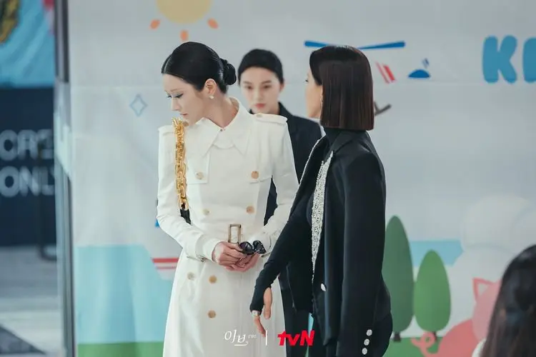 Spoiler Drama Korea Eve Episode 9: Pertengkaran Kian Sengit, Han So Ra Tampar Lee Ra El di Muka Umum