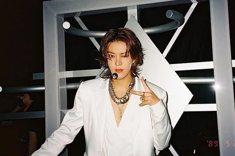 Dinyatakan Positif Covid-19, Yuta NCT 127 Akan Absen di Konser Singapura