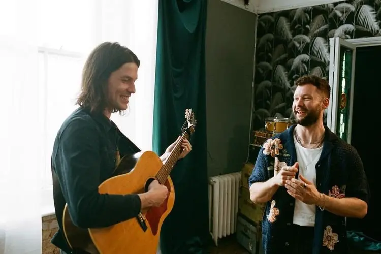 Lirik Laguâââ Everybody Needs Someone â James Bay