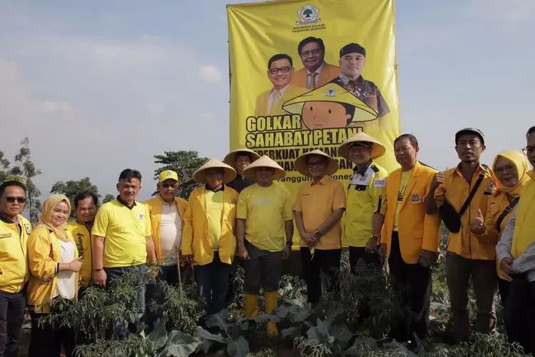 Petani Cimenyan Dapat Bantuan Padi Huma 