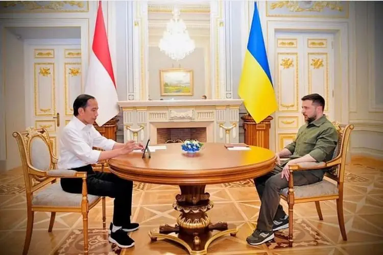 Tiba Istana Maryinsky, Jokowi Beri Bantuan Kemanusiaan untuk Ukraina