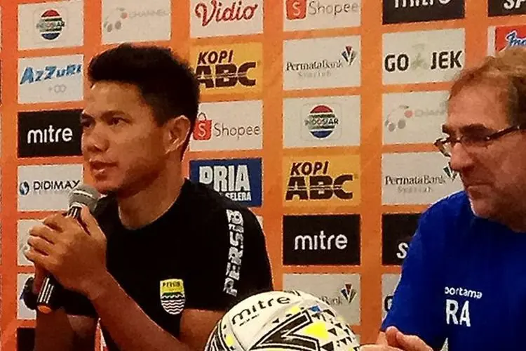 Kantongi Kekuatan Lawan, Achmad Jufriyanto Pede Persib Bisa Mengalahkan PSS Sleman