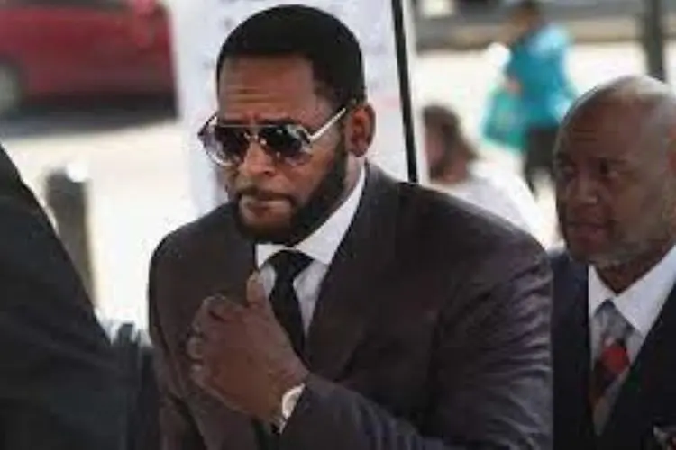 R Kelly Dinyatakan Bersalah Atas Kasus Pelecehan Seksual, Ini Vonis Hukuman yang Bakal Diterima!