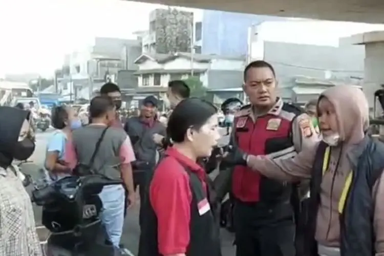 Sempat Berontak Saat Ditegur, Polisi Pastikan Wanita yang Gigit Polantas Tak Alami Gangguan Jiwa