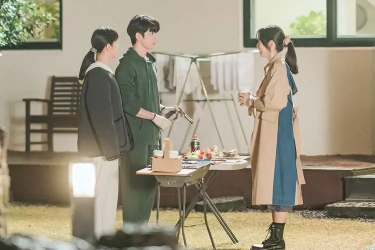 Spoiler Yumi's Cell 2 Episode 7: Cemaskan Hubungannya dengan Yoo Ba Bi, Yumi Beri Tatapan Tajam ke Yoo Da Eun