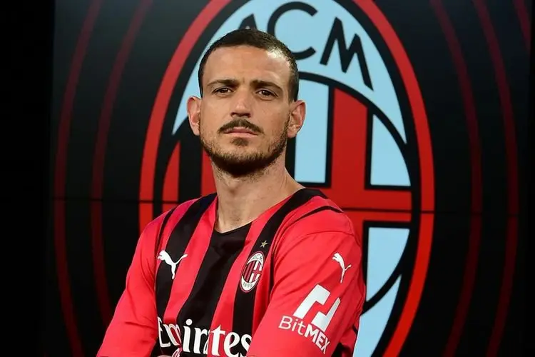 Dipinjam dari Roma, AC Milan Permanenkan Alessandro Florenzi