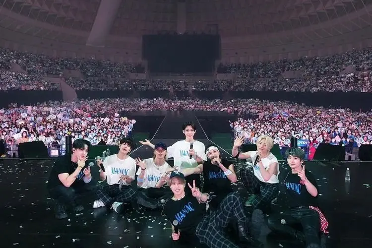 2 Konser Stray Kids Ditunda Setelah 3 Member Positif Covid-19, Penggunaan Masker Diduga Jadi Pemicunya?