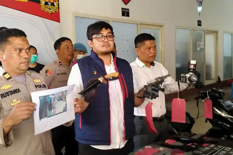 Polisi Bongkar Spesialis Pencurian Rumah Kosong di Bandung, Pelaku Selalu Bawa Senjata Api Melancarkan Aksinya