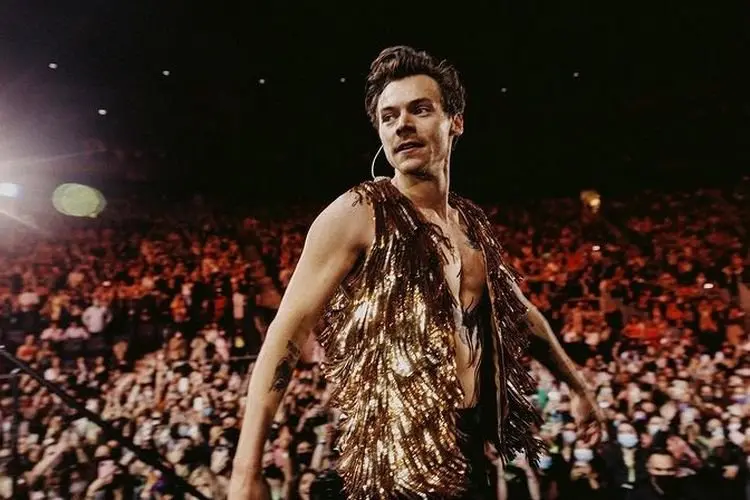 Kata Harry Styles Soal Pembatalan Konser Akibat Insiden Penembakan di Kopenhagen: Saya Patah Hati