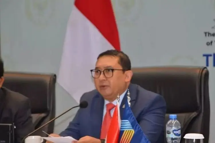 Fadli Zon Dukung Penghentian Tambang di Pulau Gag, Soroti Ancaman terhadap Situs Budaya dan Ekosistem Alam