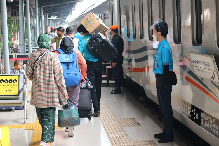 Booster Vaksin Jadi Syarat Perjalanan, KAI Tunggu Aturan Resmi
