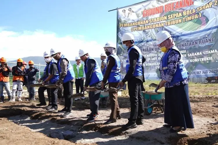 Pemkab Garut Lakukan Peletakan Batu Pertama Tahap 2 Pembangunan Stadion RAA Adiwijaya 