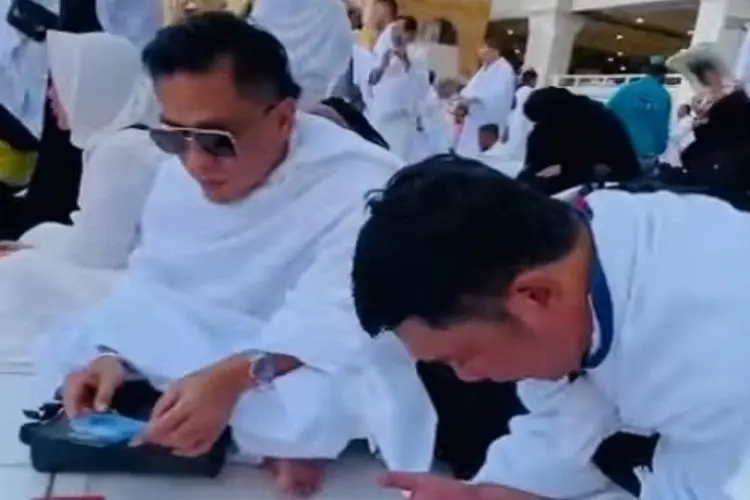 Tahlil untuk Eril Putra Ridwan Kamil Bergema di Depan Ka'bah