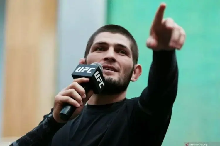 Charles Oliveira vs Islam Makhachev di Brasil, Khabib Nurmagomedov: Oke Let's Go!