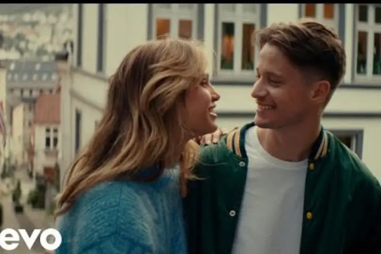 Lirik Laguâââ Lost Without You â Kygo feat. Deal Lewis