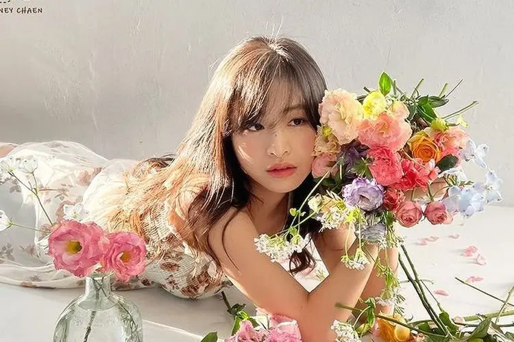 Kejutkan Penggemar, Kim Chae Won Mantan Member APRIL Ungkap Hasil Penyelidikan Kasus Bullying Girl Grup