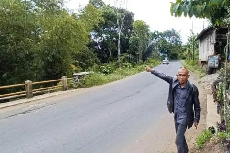 Warga Keluhkan Minimnya PJU di Jalan Cibatu Arah Kersamanah