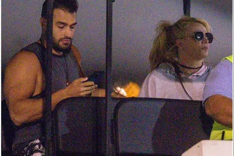 Britney Spears dan Sam Asghari Telah Kembali dari Bulan Madu, Ini Video Keseruannya!