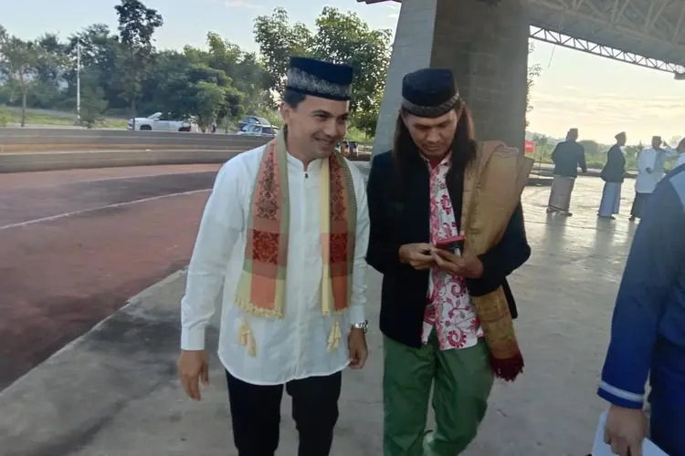 Sambil Momotoran, Sahrul Gunawan Bakal Bagikan Daging Kurban