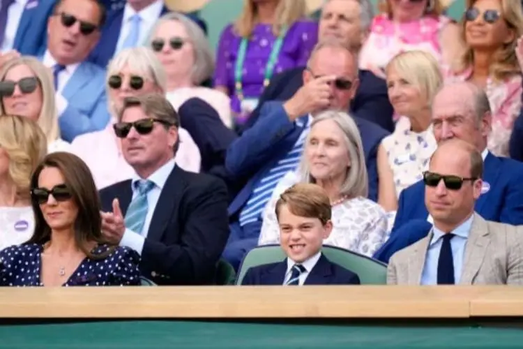 Pangeran George Lakukan Bertingkah Konyol Saat Menonton Tenis Bersama Kate Middleton dan Pangeran William
