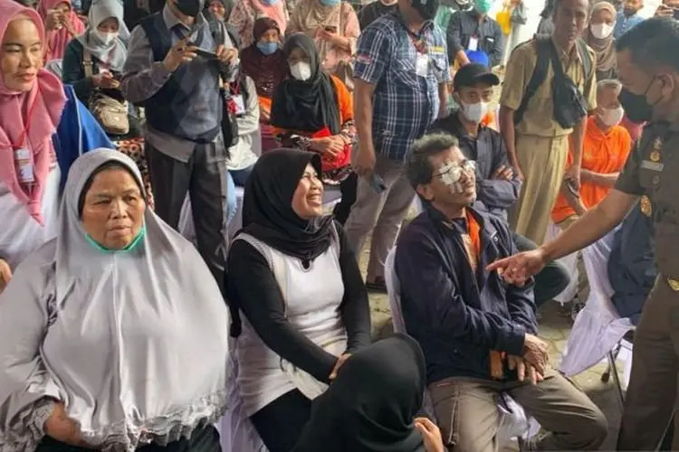 Seratus Warga Garut Penderita Mata Katarak Terima Layanan Operasi Gratis