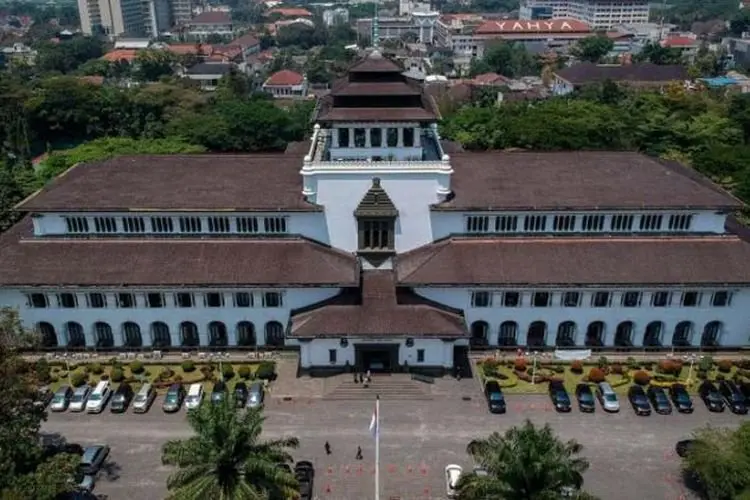 Kolaborasi Hasilkan Website Pahlawan Desa untuk Pemberdayaan Desa di Jawa Barat