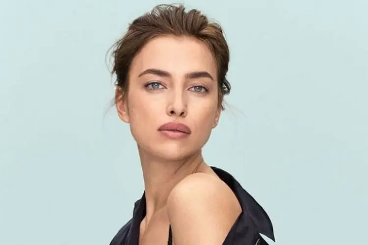 Pamer Bentuk Tubuh Ideal, Irina Shayk Lakukan Promosi Baru Beyonces Ivy Park X Adidas