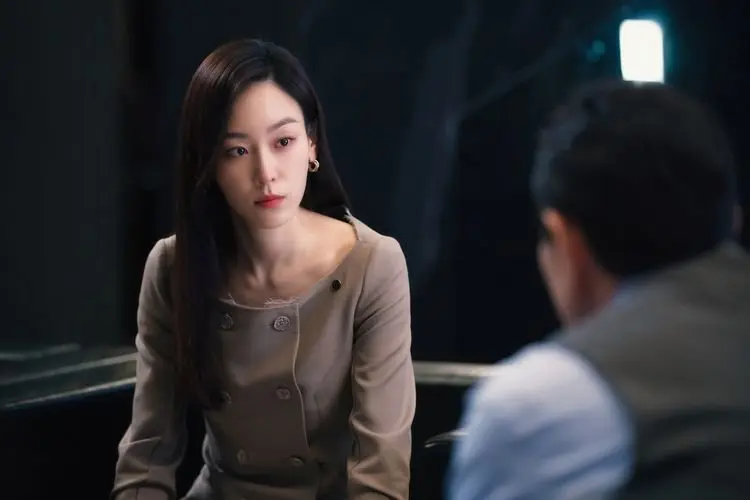 Spoiler Why Her? Episode 13: Oh Soo Jae Tunjukkan Tekadnya di Depan Choi Tae Guk, Perang Balas Dendam Dimulai!