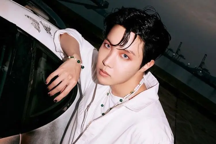 J-Hope Ungkap Perasaannya Setelah Mengetahui Jadi Member Pertama BTS yang Lakukan Debut Solo