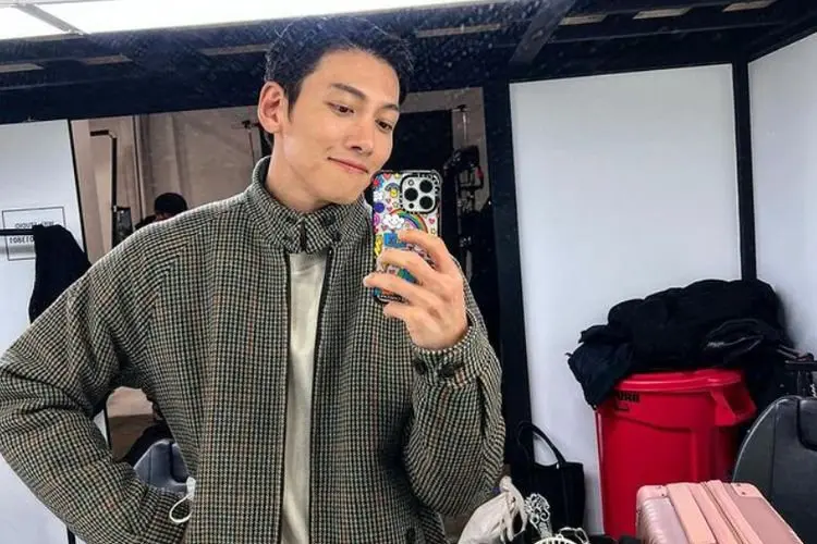 Ji Chang Wook dan Choi Soo Young akan Virtual Fan Meeting, Indonesia Jadi salah satunya