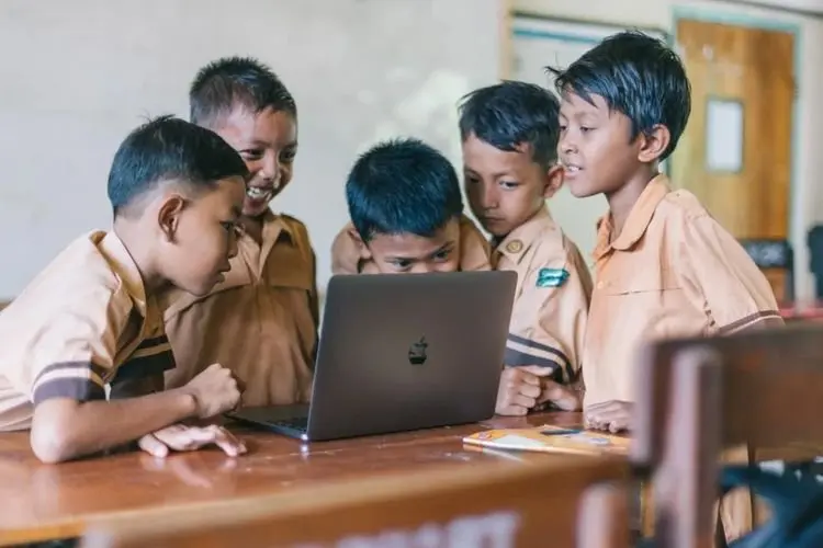 Sudah Mulai Masuk Sekolah, Pemprov DKI Jakarta Beri Bantuan BPMS DKI Jakarta untuk Siswa Sekolah Swasta